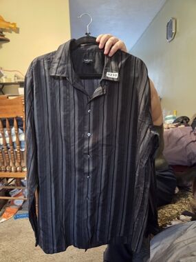 Van Heusen Black and Gray Vertical Stripe Button-Down Shirt